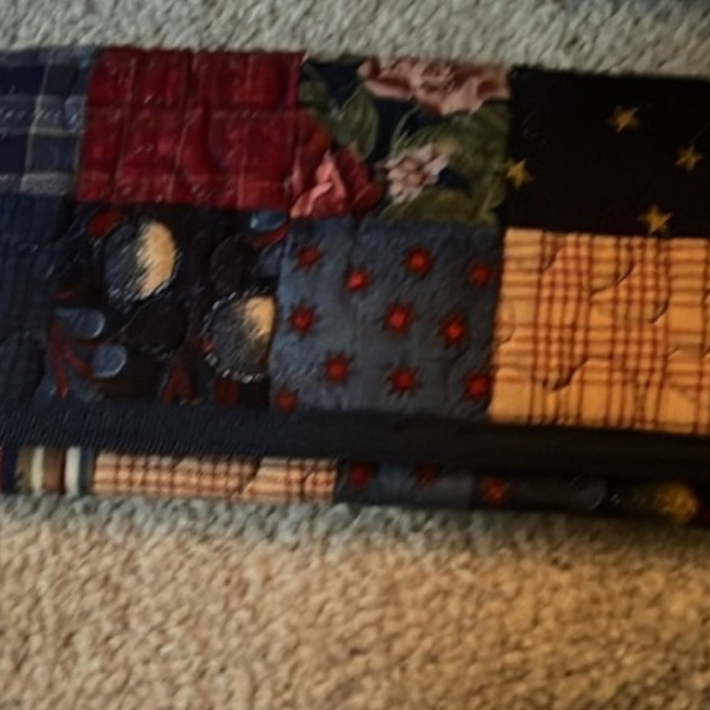 Donna Sharp Wallet In Quilted Pattern Colonial Pa… - image 1